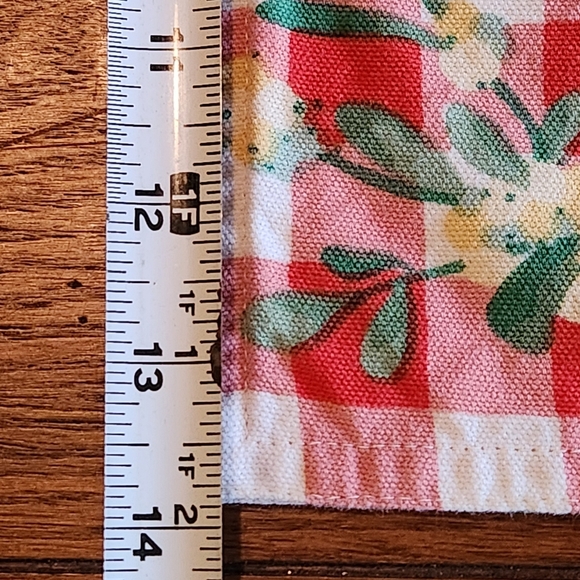 XOCHI Mistltoe Gingham Placemats Set of Two Colors Red White Green Yellow - Picture 4 of 7